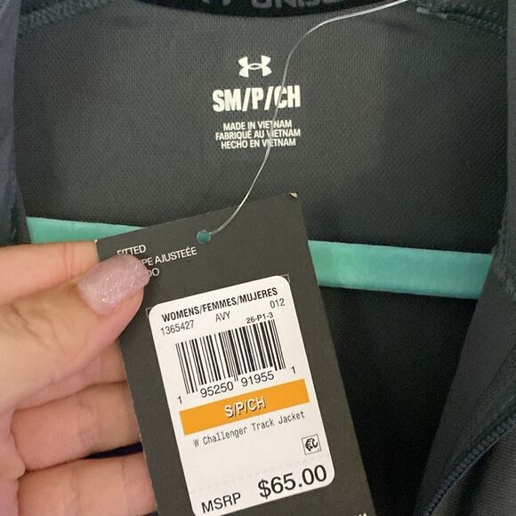 NWT- Under Armour- Women's Challenger Track Jacket- grey- size Small - Picture 8 of 8